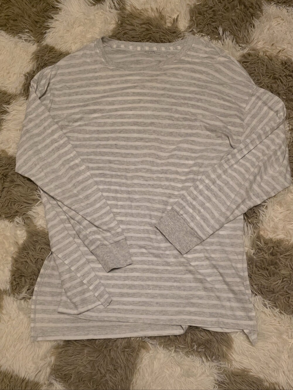 Abercrombie & Fitch Women's Light Gray and White Striped Long Sleeve Tee